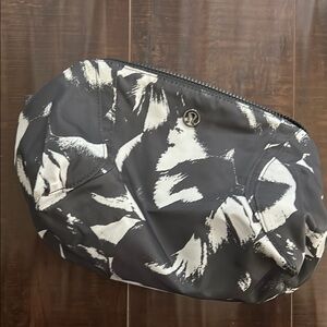 Lululemon Athletica Black and White Artistic Toiletry Bag